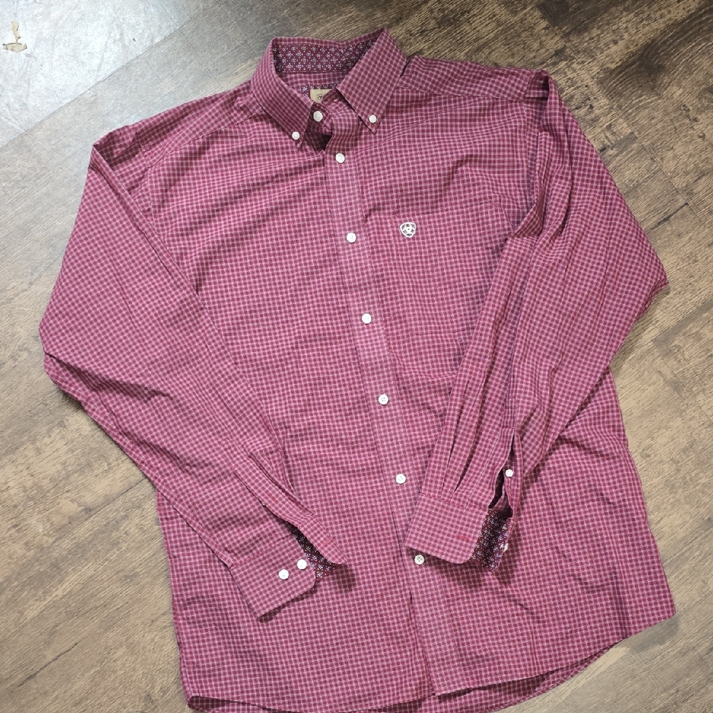 ARIAT Men's‎ Maroon Red Checkered Shirt Sz M